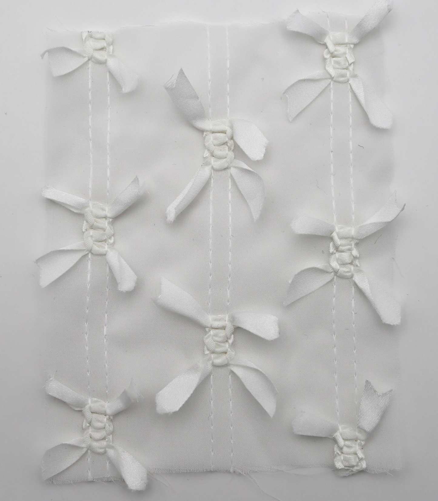 【25SS-143】サテンリボン付きストライプステッチシフォン　/0.5ｙあたり = ～1020円