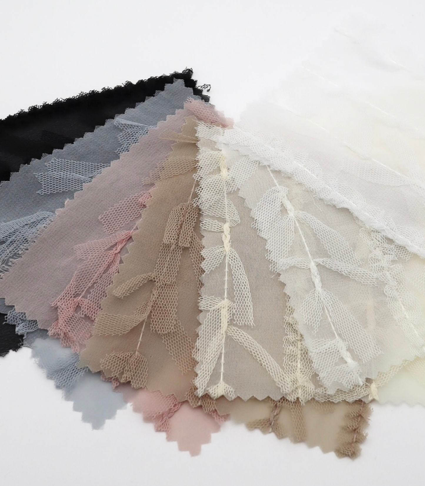 【25SS-063】チュールフリル×チュールリボン付きシフォン　/0.5ｙあたり = ～ 915円