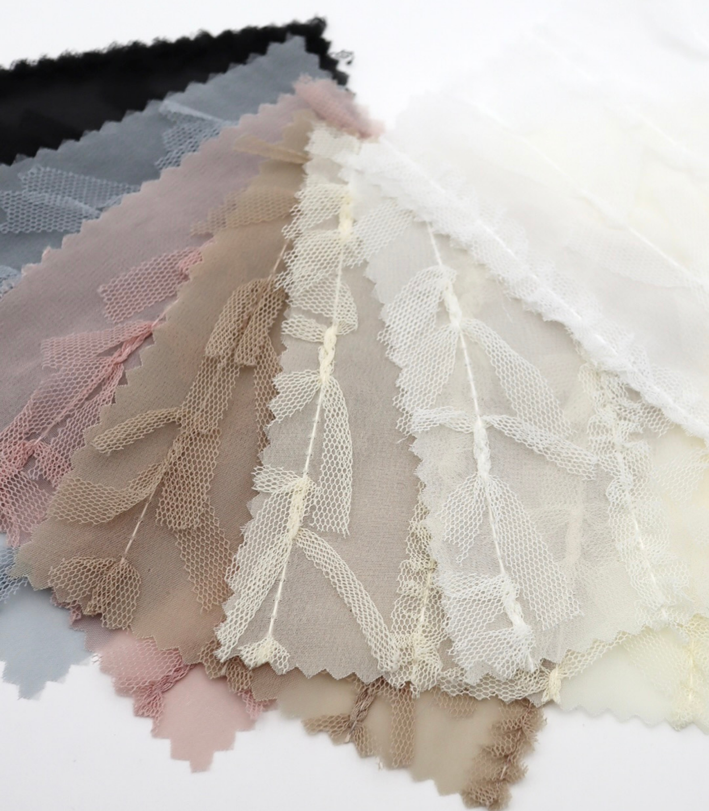 【25SS-063】チュールフリル×チュールリボン付きシフォン　/0.5ｙあたり = ～ 915円