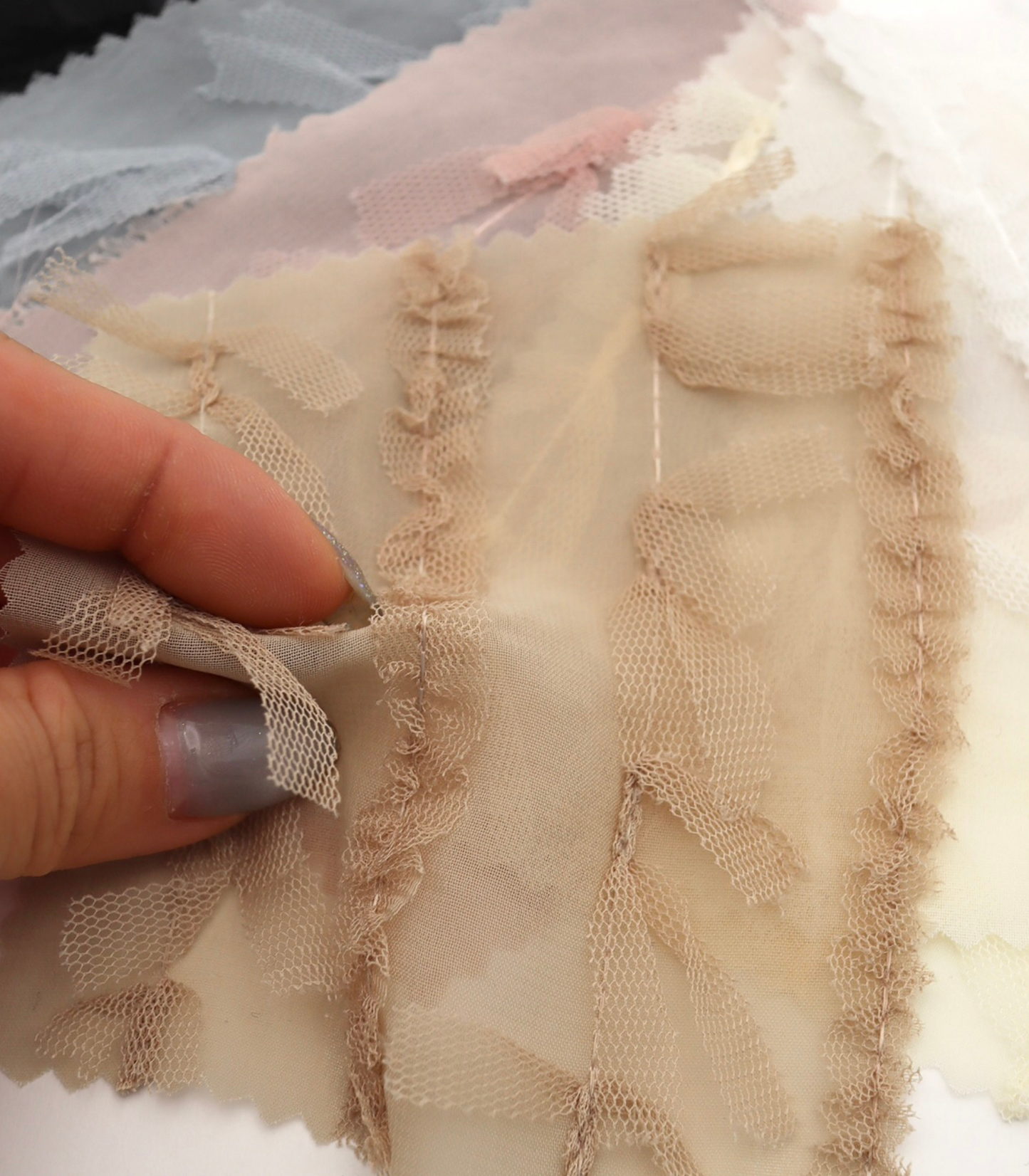 【25SS-063】チュールフリル×チュールリボン付きシフォン　/0.5ｙあたり = ～ 915円