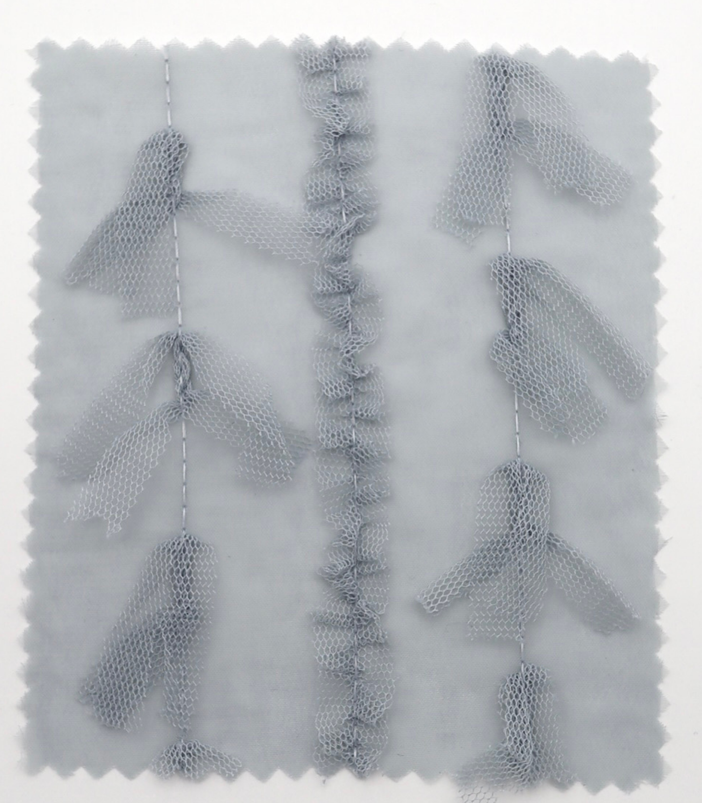 【25SS-063】チュールフリル×チュールリボン付きシフォン　/0.5ｙあたり = ～ 915円