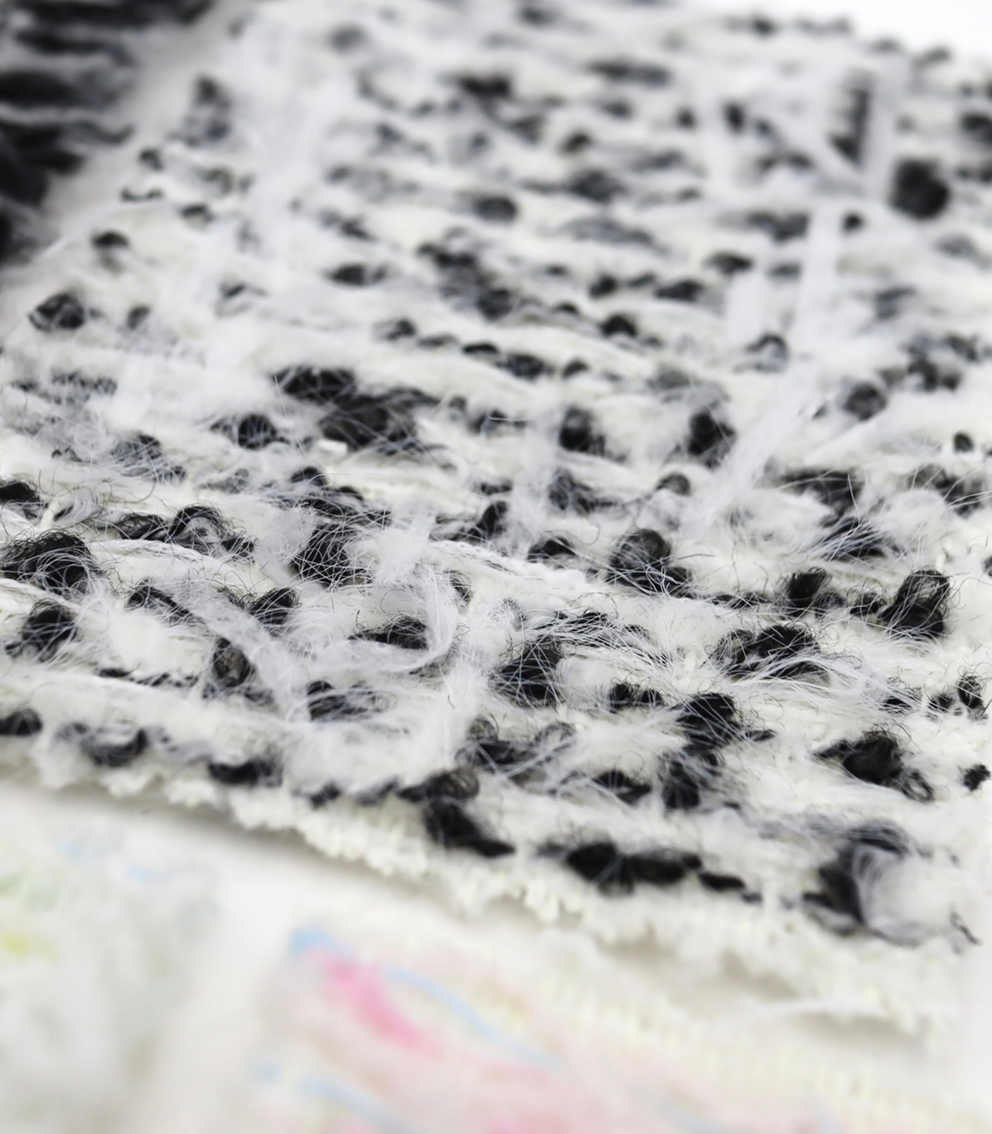 【25SS-064】ふわふわシャギーヤーン起毛ミックスツイード　/0.5ｙあたり = ～1340円