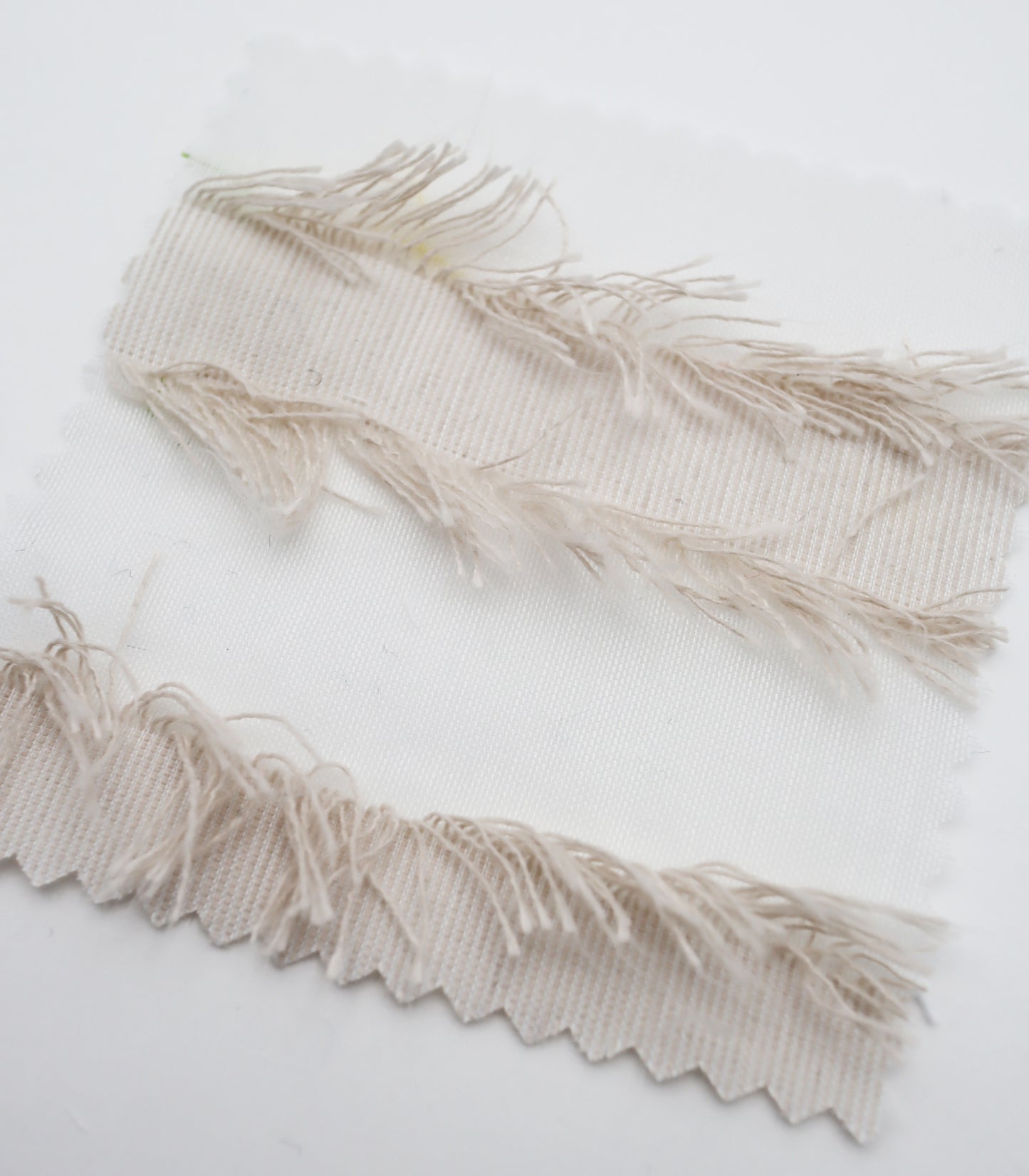 【25SS-308】フリンジジャガードシアーローン　/0.5ｙあたり = ～ 925円