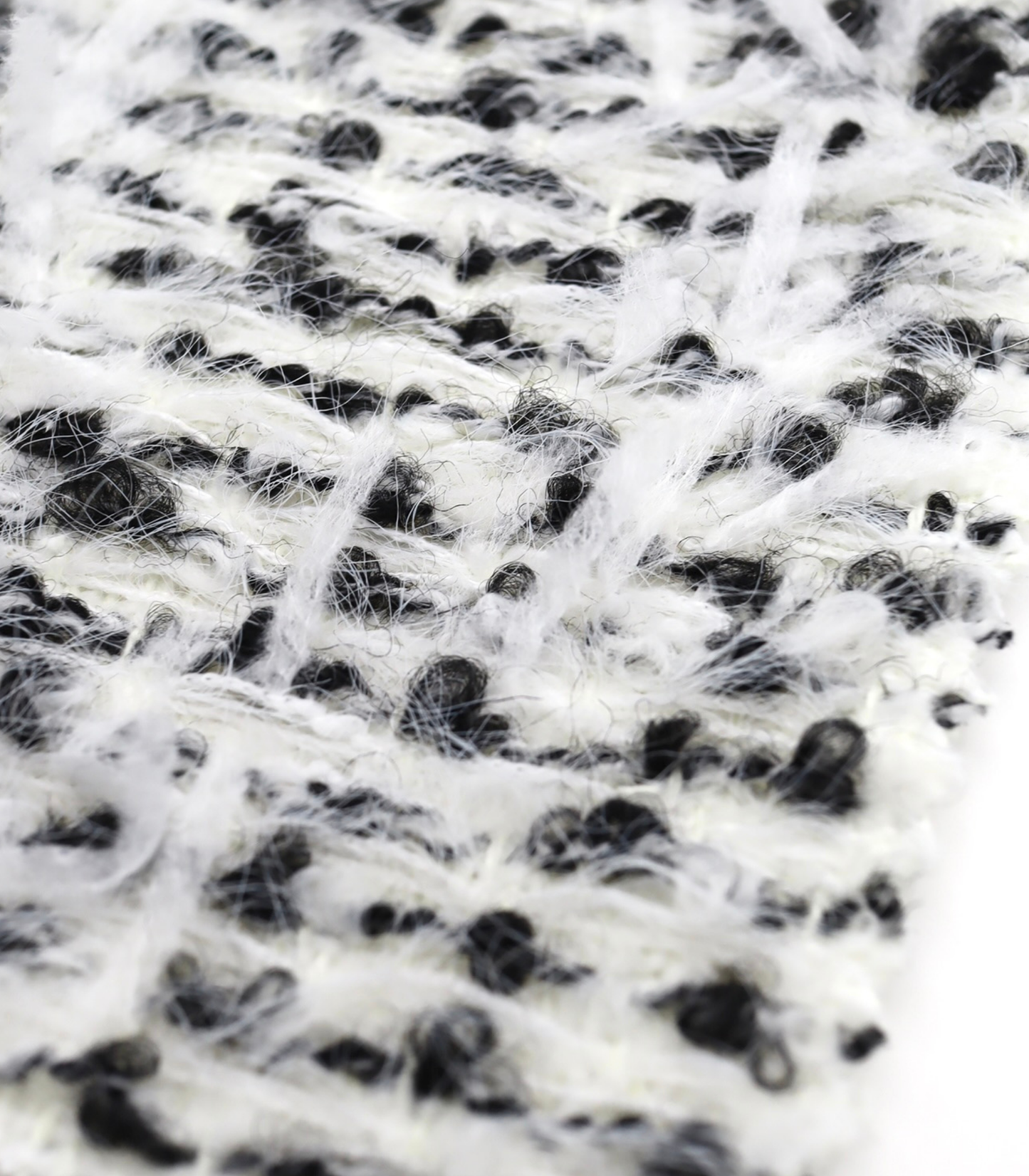 【25SS-064】ふわふわシャギーヤーン起毛ミックスツイード　/0.5ｙあたり = ～1340円