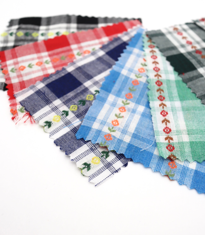 ストライプ小花柄刺繍・先染めタータンチェック生地｜【生地幅】約142センチ 【混率】綿100％｜ドッグウェア・春夏シャツ・ブラウス・子供服向き