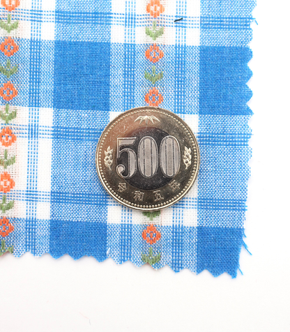 ストライプ小花柄刺繍・先染めタータンチェック生地｜【生地幅】約142センチ 【混率】綿100％｜ドッグウェア・春夏シャツ・ブラウス・子供服向き