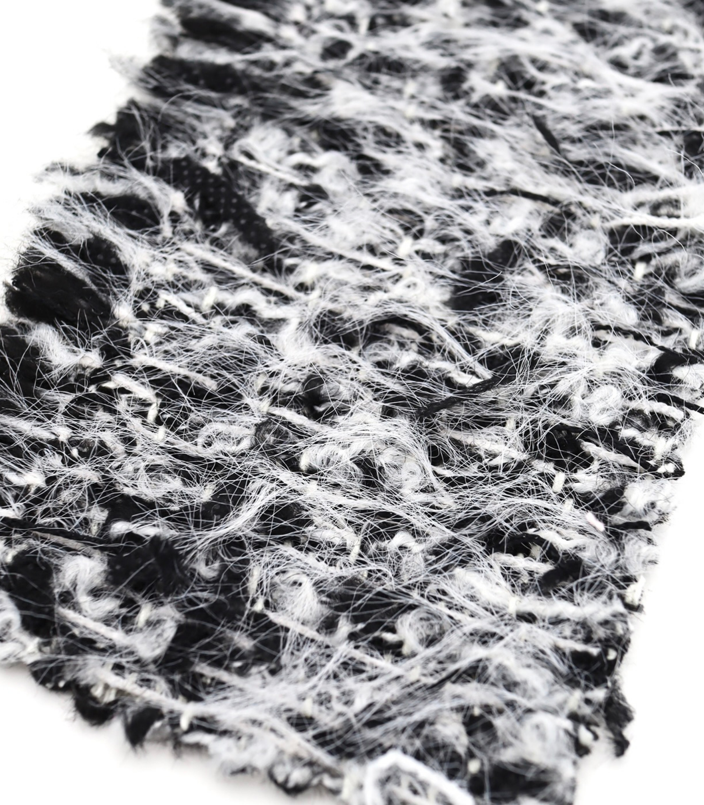 【25SS-064】ふわふわシャギーヤーン起毛ミックスツイード　/0.5ｙあたり = ～1340円