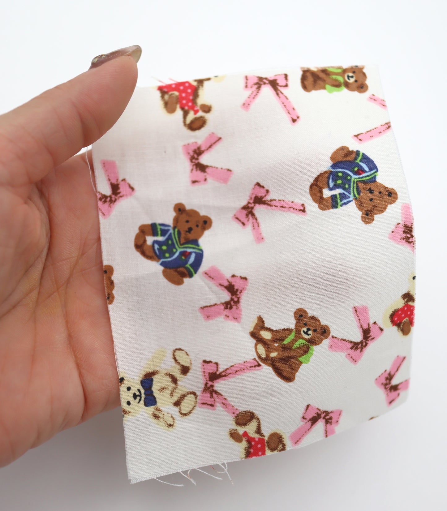 【25SS-235】おしゃれくまちゃん×リボンプリント綿ローン　/0.5ｙあたり = ～770円