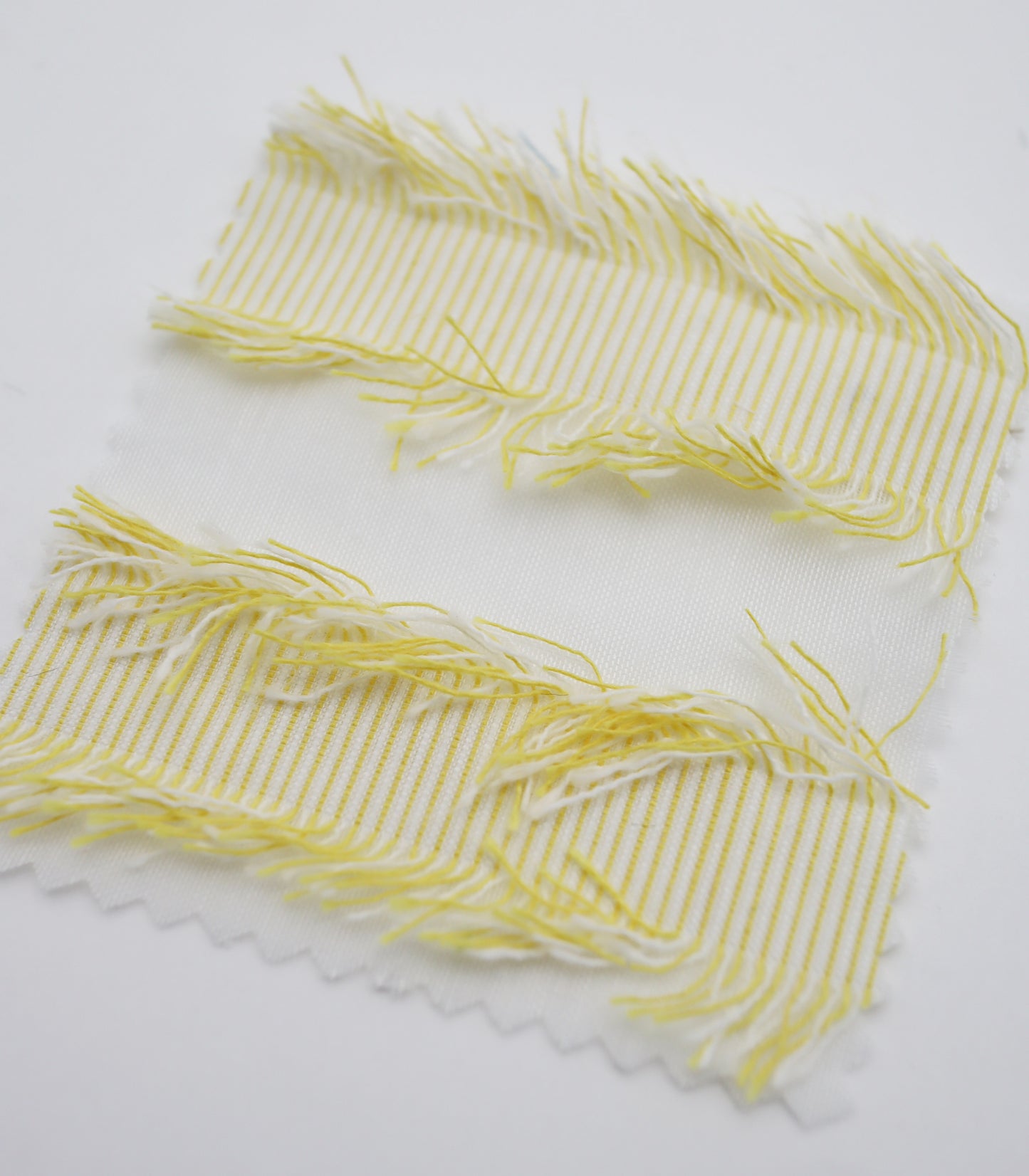 【25SS-308】フリンジジャガードシアーローン　/0.5ｙあたり = ～ 925円