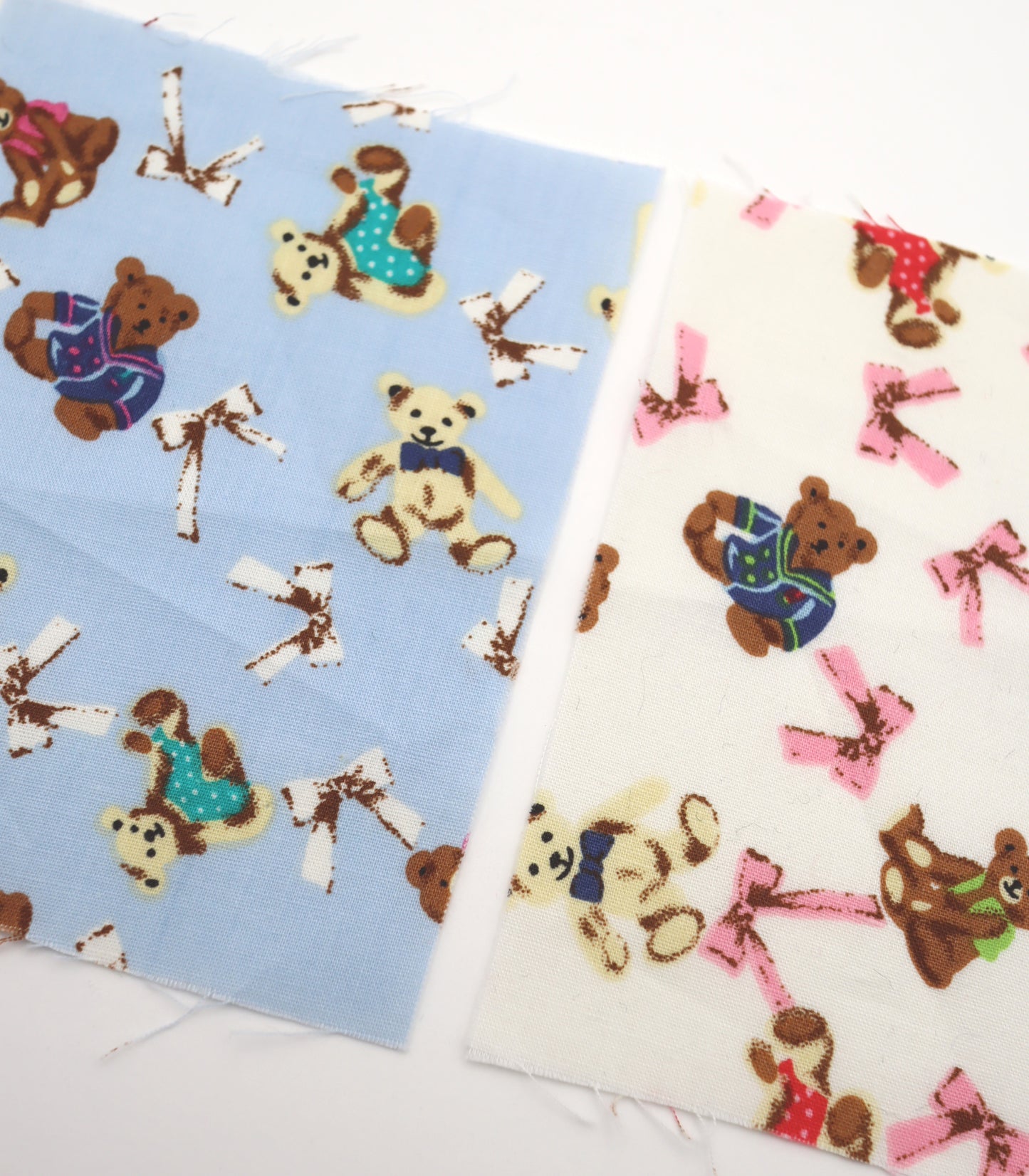 【25SS-235】おしゃれくまちゃん×リボンプリント綿ローン　/0.5ｙあたり = ～770円
