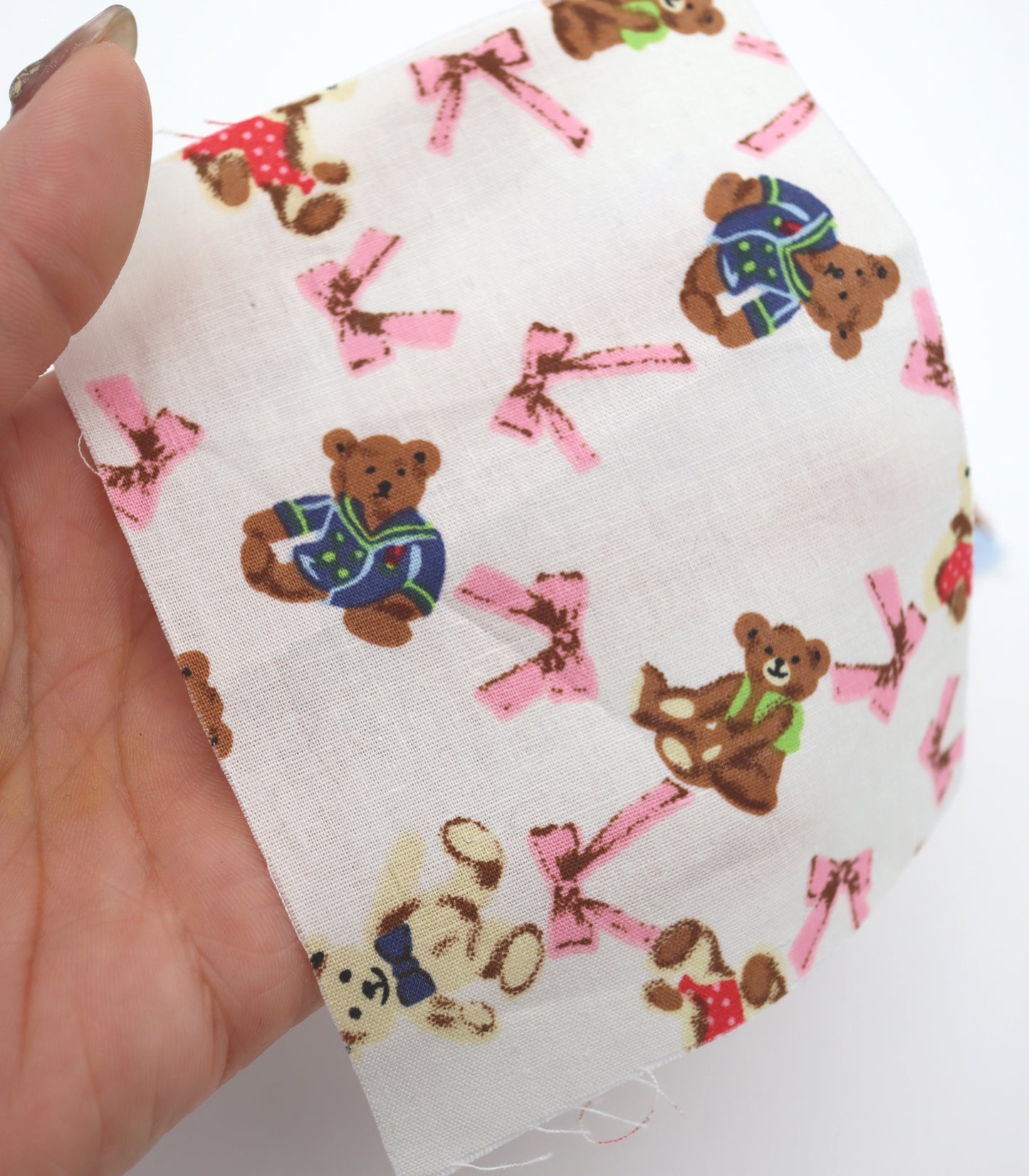 【25SS-235】おしゃれくまちゃん×リボンプリント綿ローン　/0.5ｙあたり = ～770円