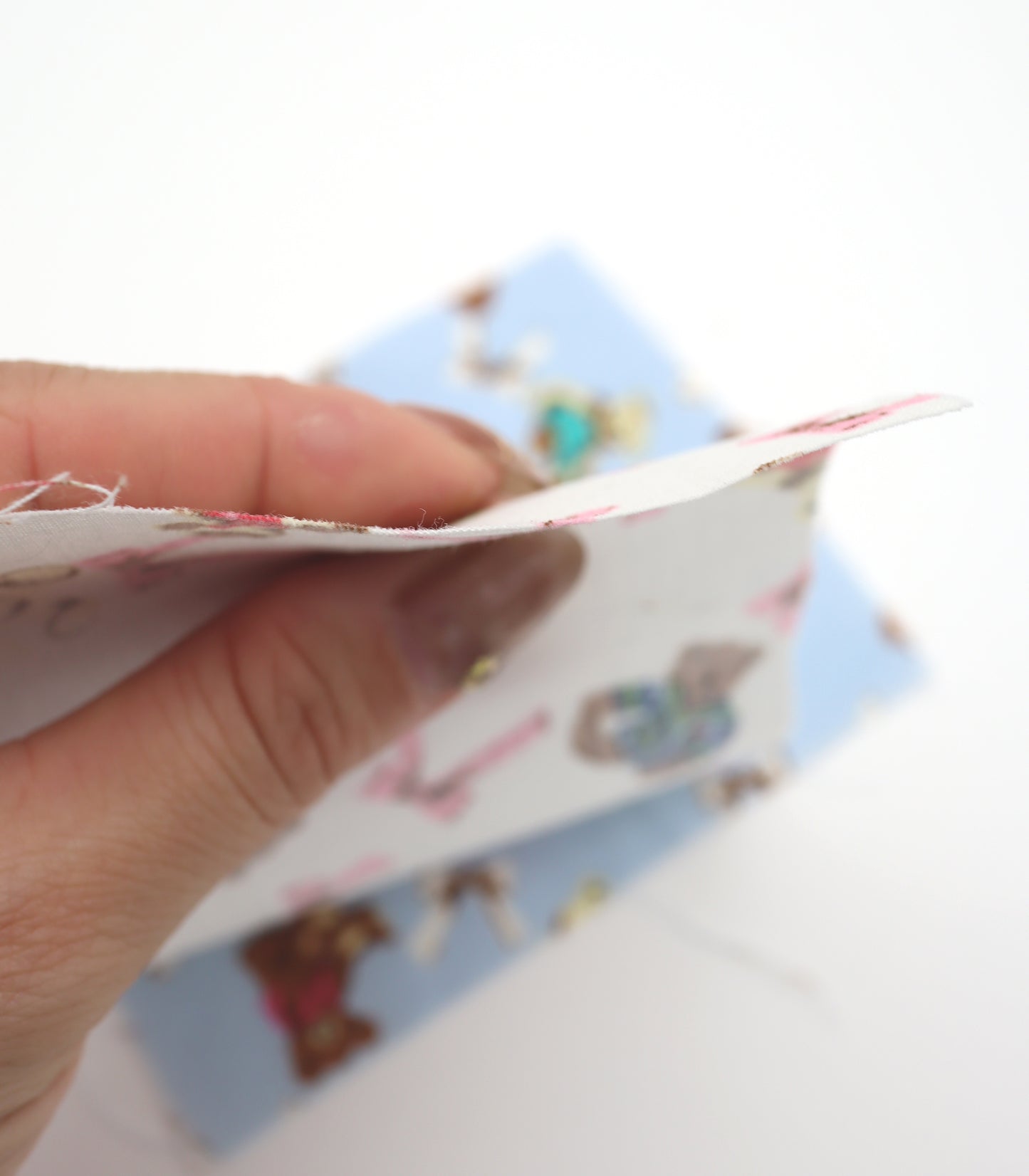 【25SS-235】おしゃれくまちゃん×リボンプリント綿ローン　/0.5ｙあたり = ～770円