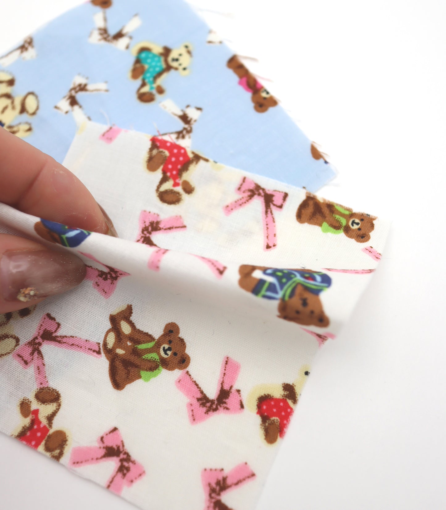 【25SS-235】おしゃれくまちゃん×リボンプリント綿ローン　/0.5ｙあたり = ～770円