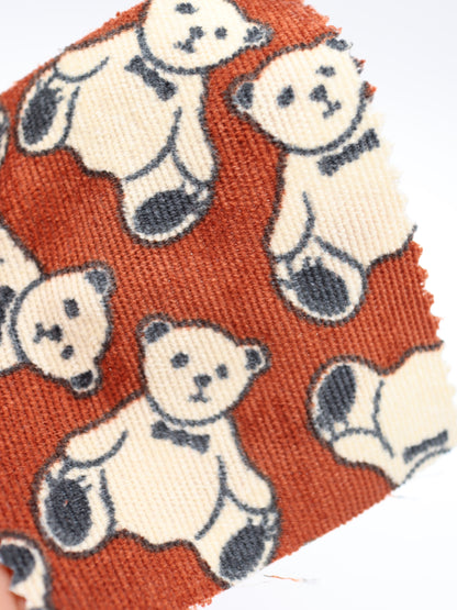 虚無感クマちゃんプリント・サマーコール生地（細畝）｜【生地幅】約147センチ 【混率】綿50％ポリエステル50％｜ドッグウェア・キッズ服・バッグ・パンツ向き