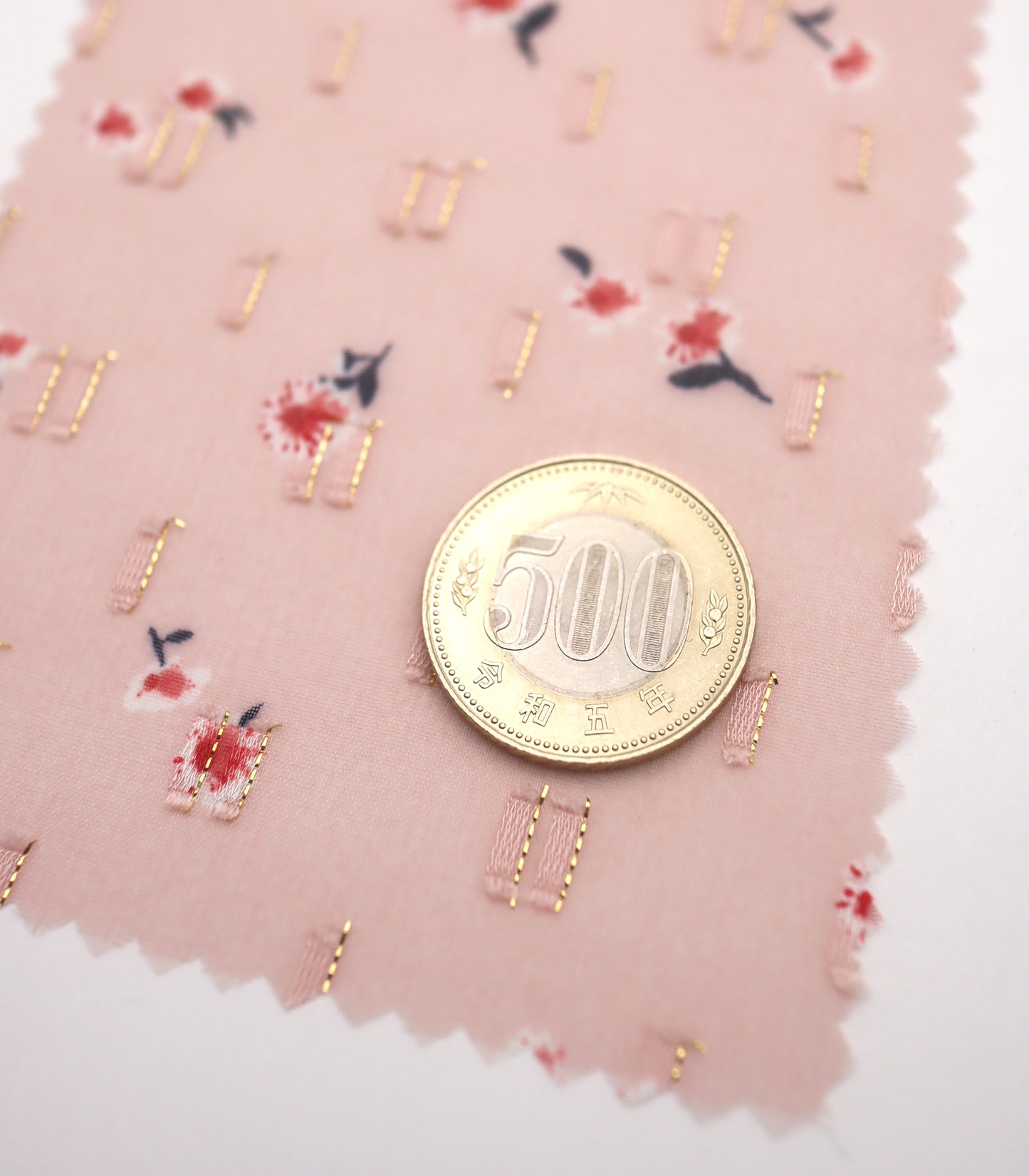 【25SS-237】小花柄プリントカットドビーシフォン　/0.5ｙあたり = ～785円