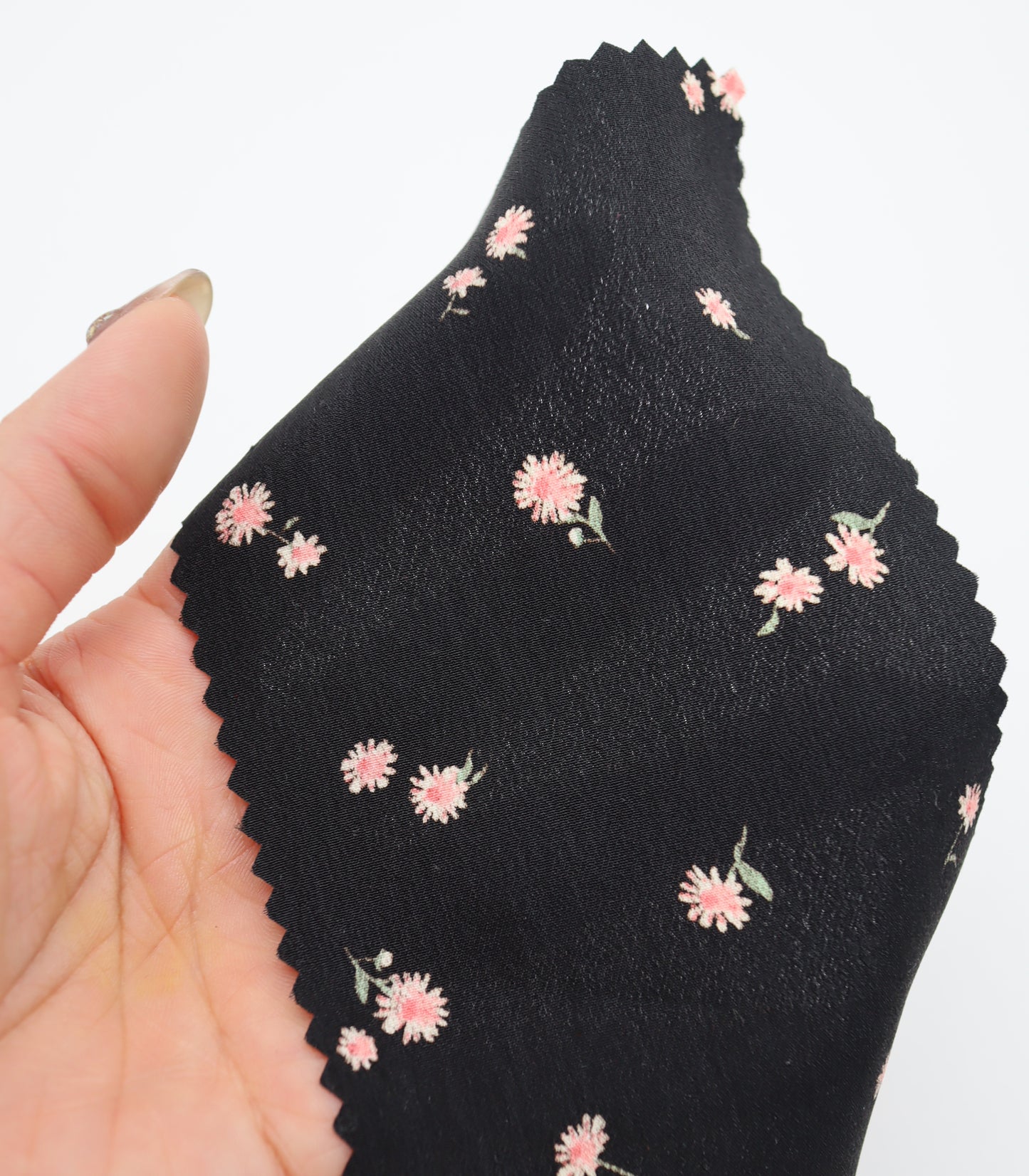 【25SS-238】小花柄プリントデシン　/0.5ｙあたり = ～765円