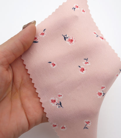 【25SS-238】小花柄プリントデシン　/0.5ｙあたり = ～765円