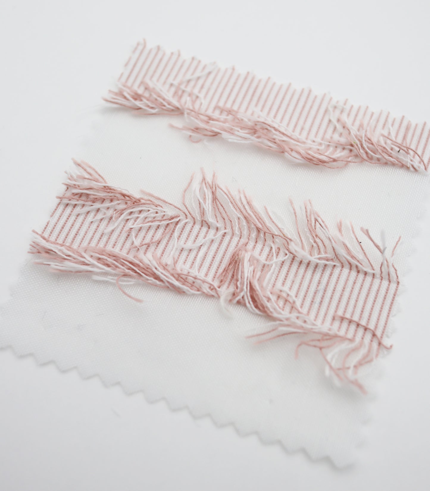 【25SS-308】フリンジジャガードシアーローン　/0.5ｙあたり = ～ 925円