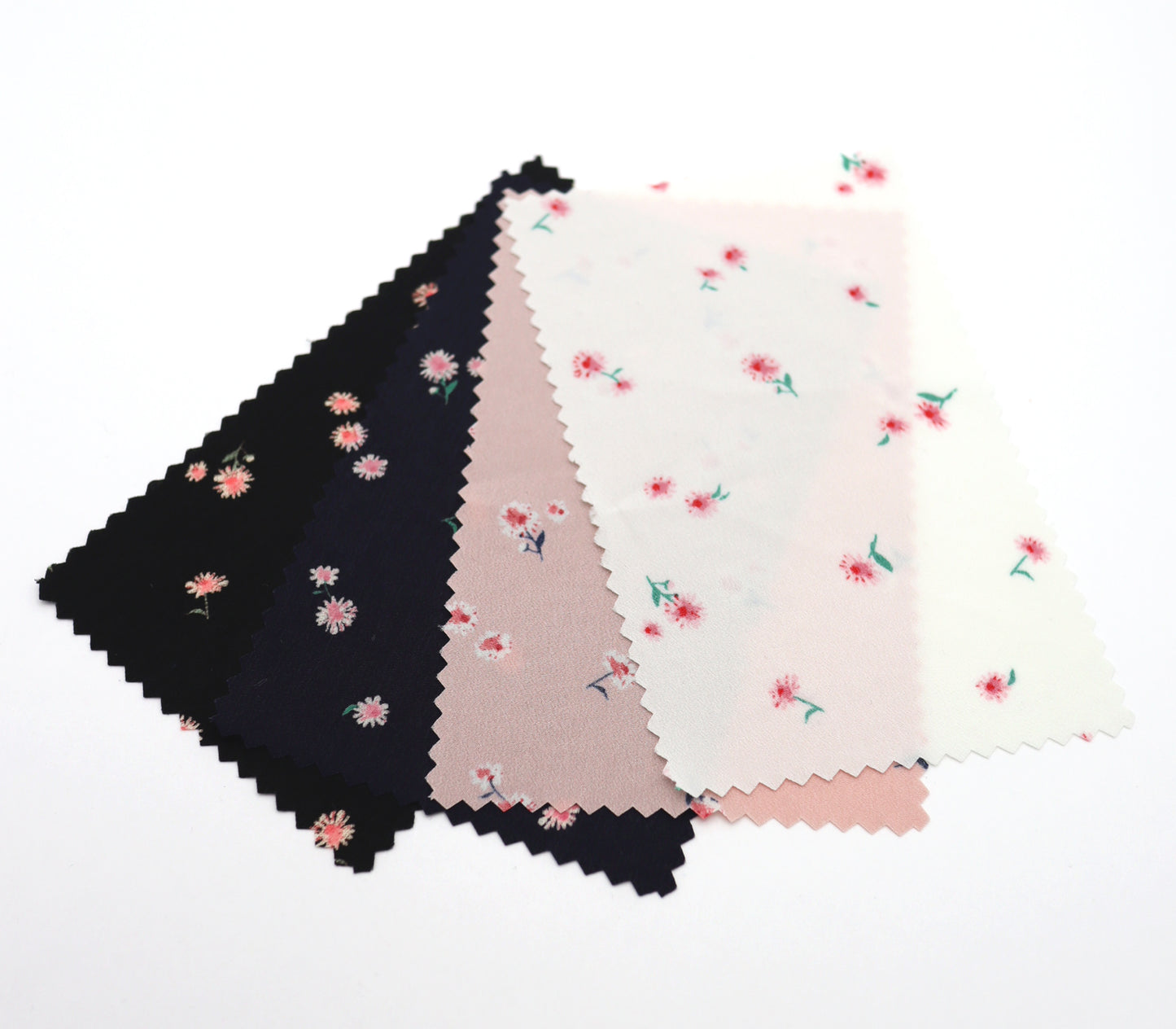 【25SS-238】小花柄プリントデシン　/0.5ｙあたり = ～765円