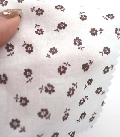 【25SS-255】小花柄プリント綿ローン　/0.5ｙあたり = ～625円