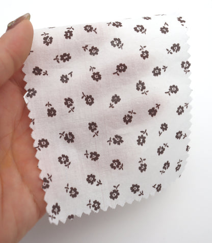 【25SS-255】小花柄プリント綿ローン　/0.5ｙあたり = ～625円