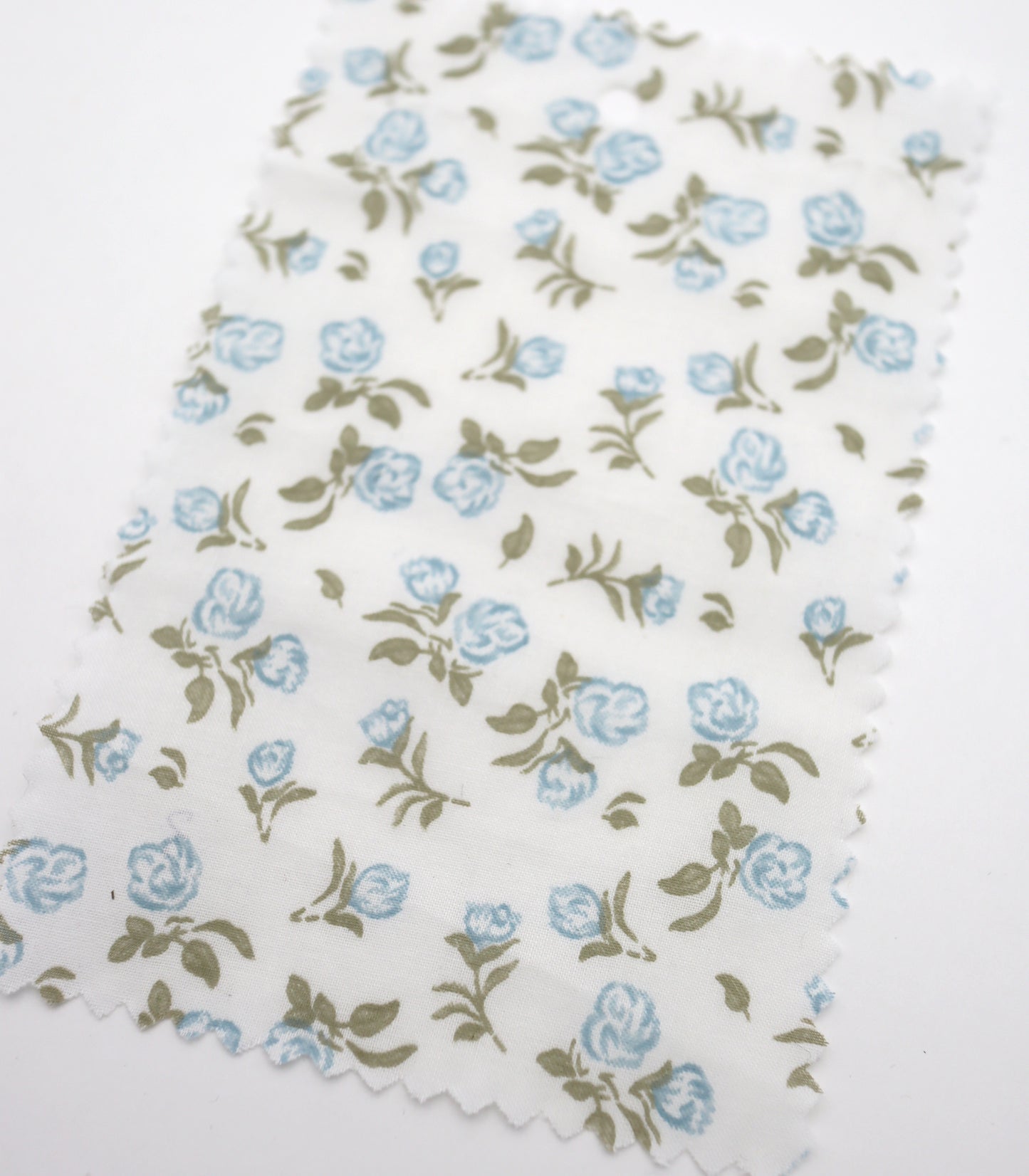 【25SS-256】ローズプリント綿ローン　/0.5ｙあたり = ～625円