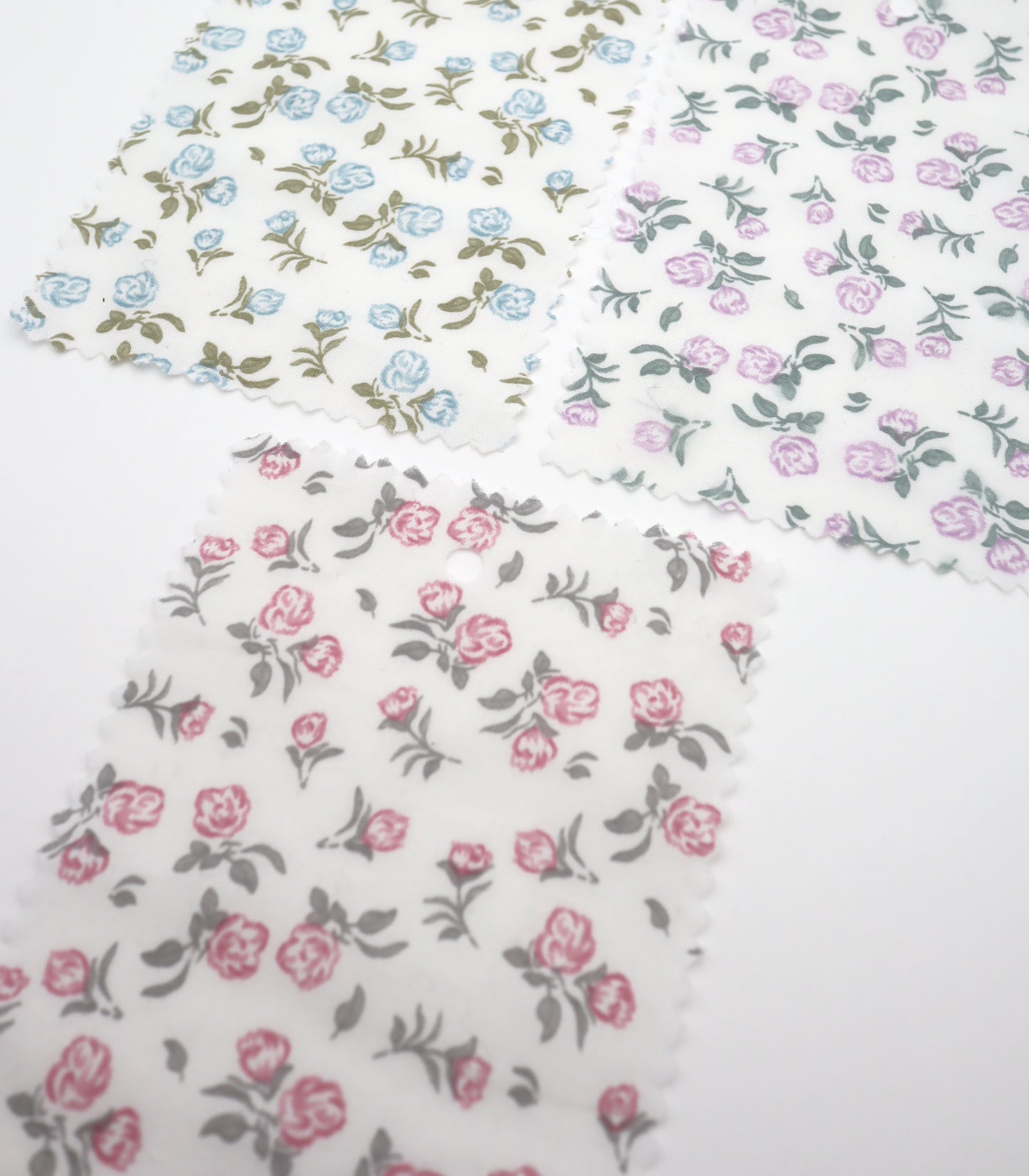 【25SS-256】ローズプリント綿ローン　/0.5ｙあたり = ～625円