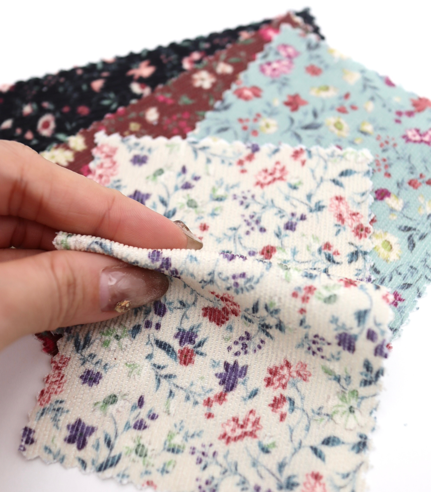 【25SS-126】小花柄プリントコーデュロイ　/0.5ｙあたり=～980円