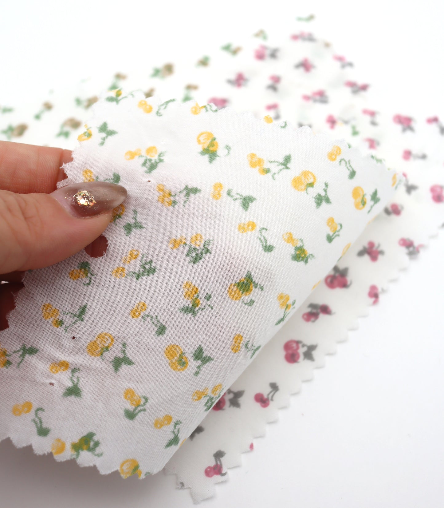 【25SS-257】チェリープリント綿ローン