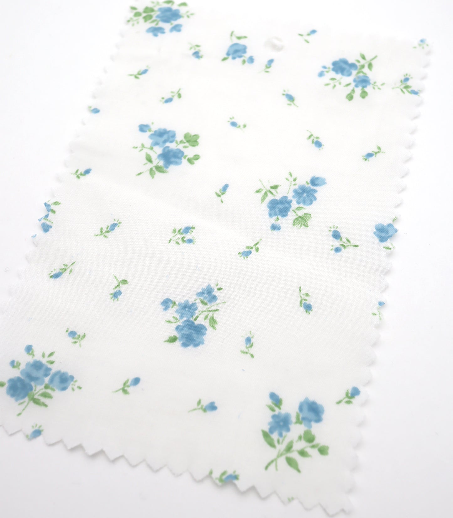 【25SS-258】小花柄プリント綿ローン　/0.5ｙあたり = ～625円