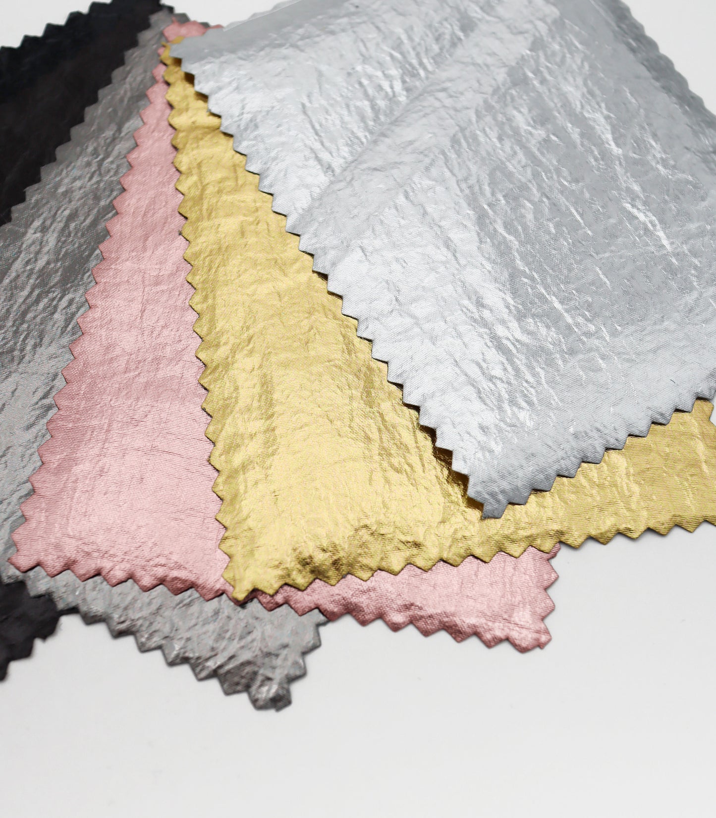 【25SS-306】メタリックプリントタフタ　/0.5ｙあたり = ～ 825円