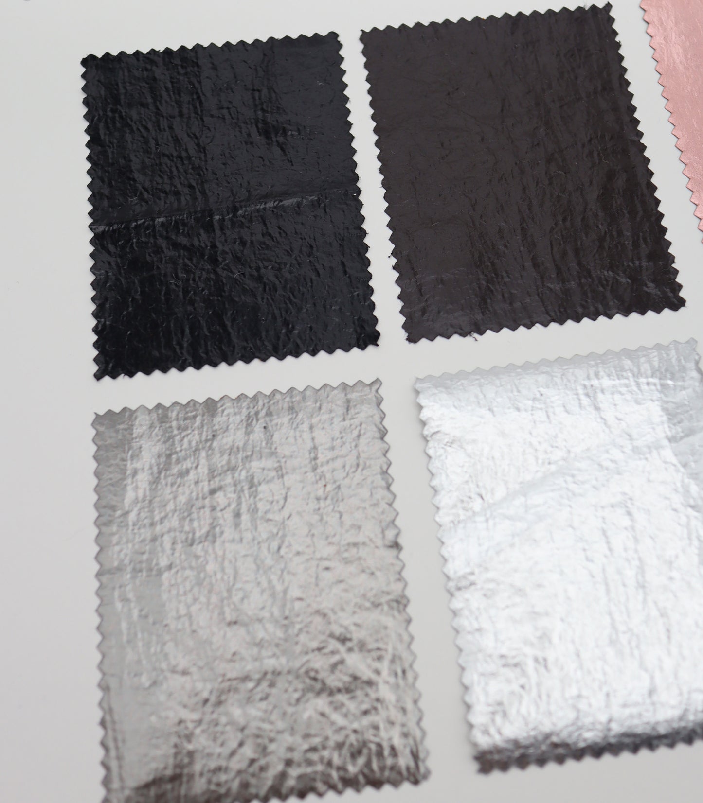 【25SS-306】メタリックプリントタフタ　/0.5ｙあたり = ～ 825円