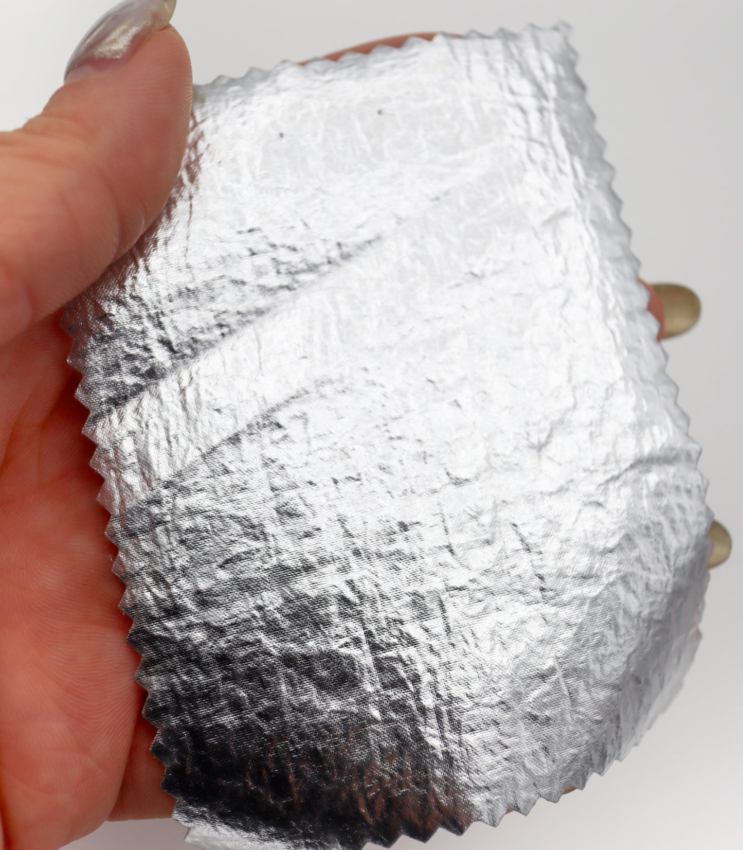 【25SS-306】メタリックプリントタフタ　/0.5ｙあたり = ～ 825円