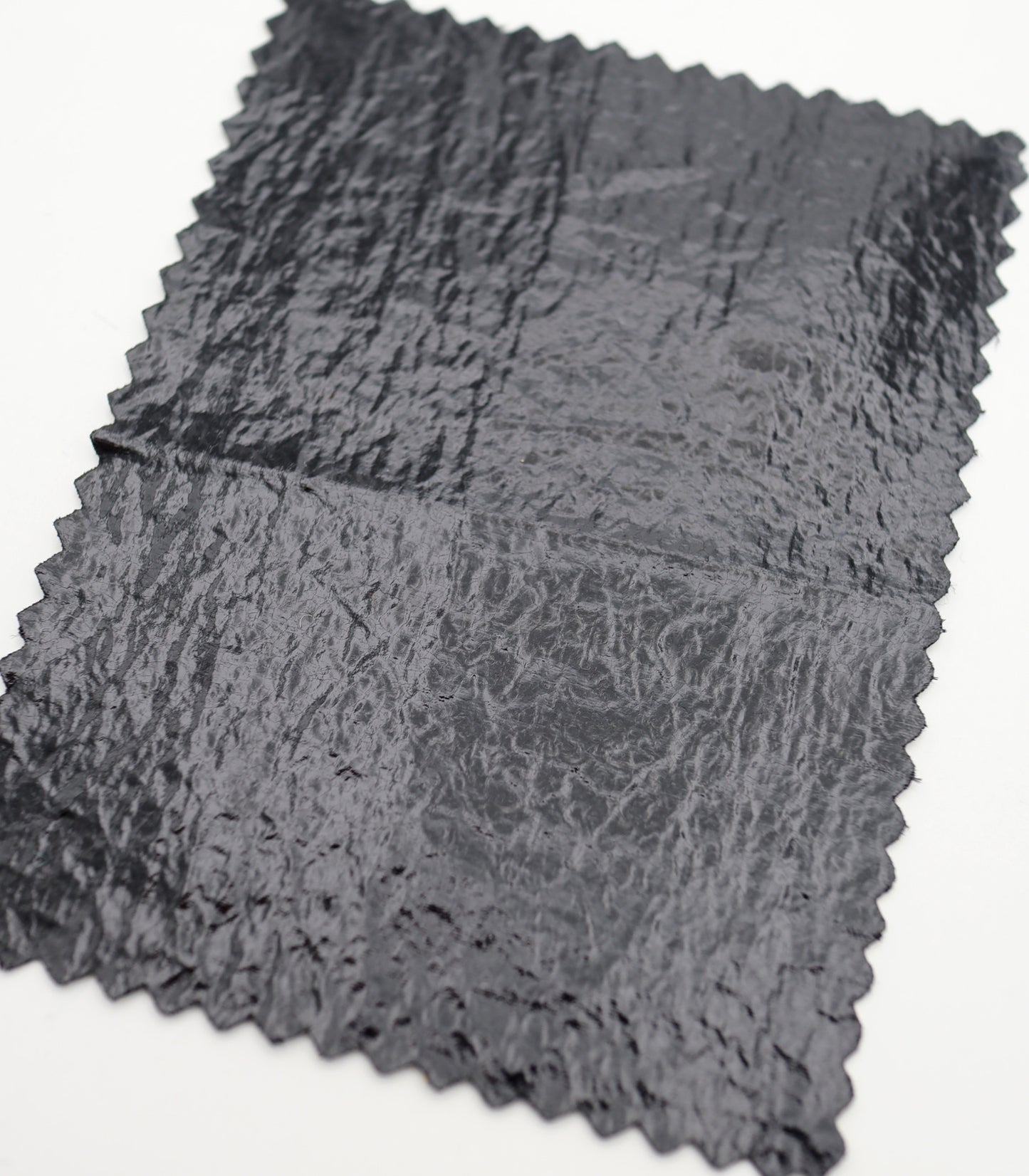 【25SS-306】メタリックプリントタフタ　/0.5ｙあたり = ～ 825円