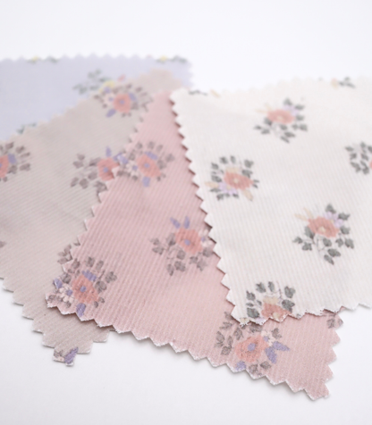 【25SS-118】小花柄プリントコーデュロイ　/0.5ｙあたり=～ 835円