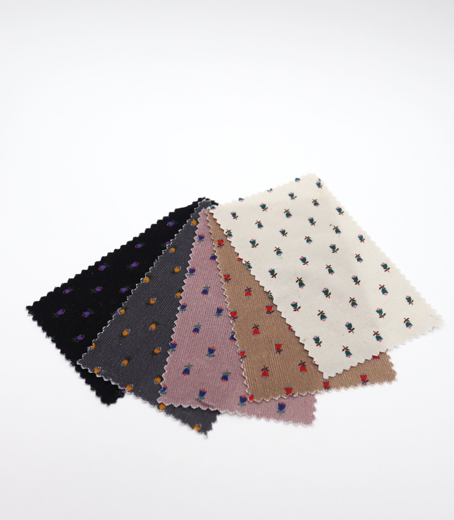 小花柄プリントコーデュロイ　韓国生地　東大門市場生地　細コール