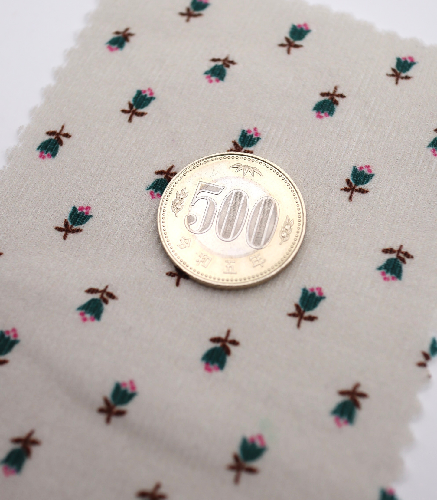 【25SS-124】小花柄プリントコーデュロイ　/0.5ｙあたり=～960円