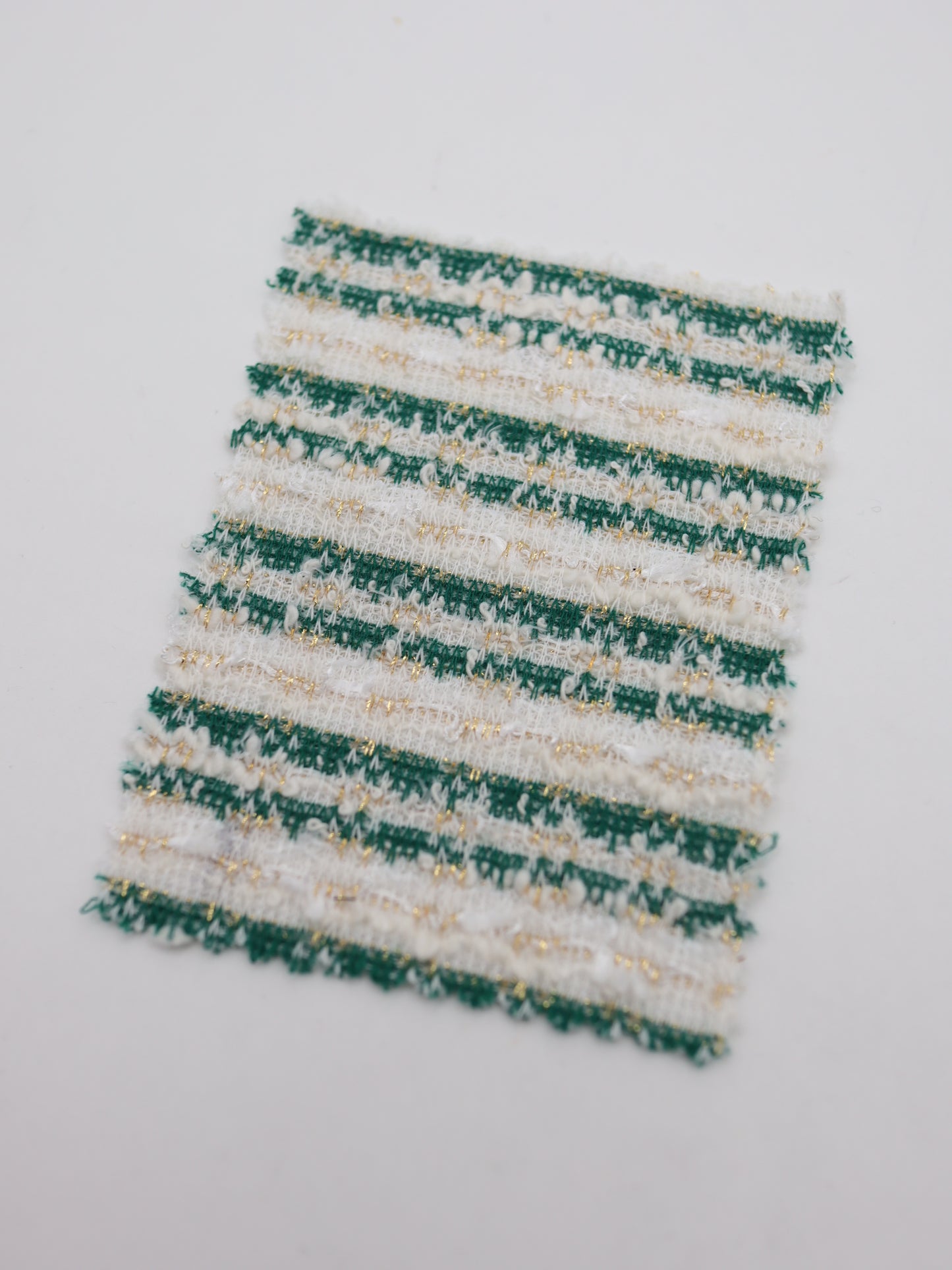 ストレッチ性あるツイード見えラメ糸入りニット生地【26SS-071】