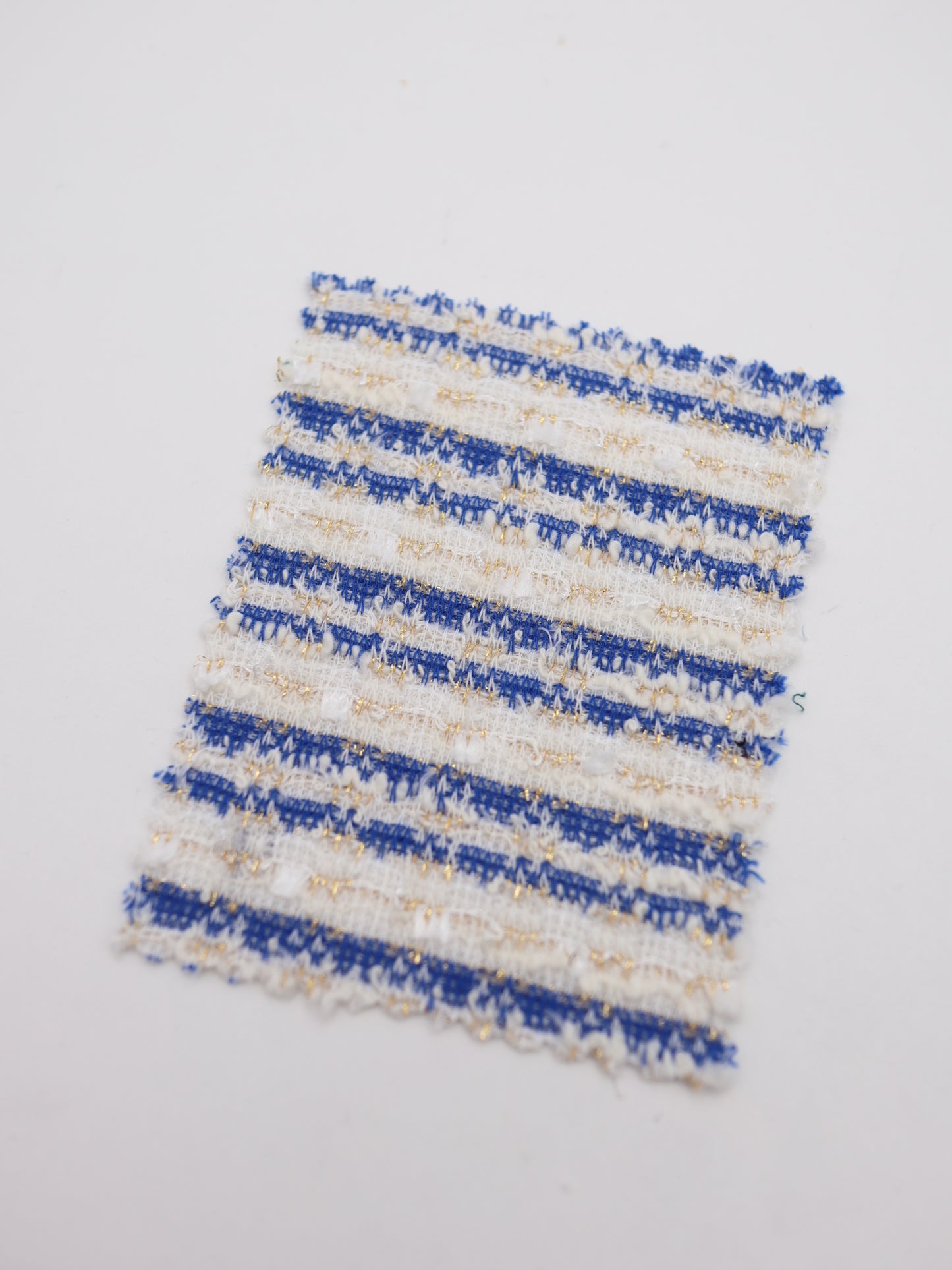 ストレッチ性あるツイード見えラメ糸入りニット生地【26SS-071】