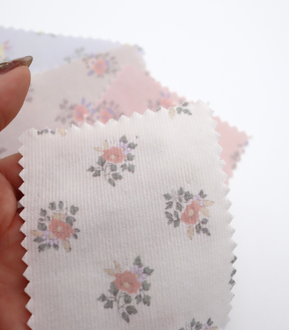 【25SS-118】小花柄プリントコーデュロイ　/0.5ｙあたり=～ 835円