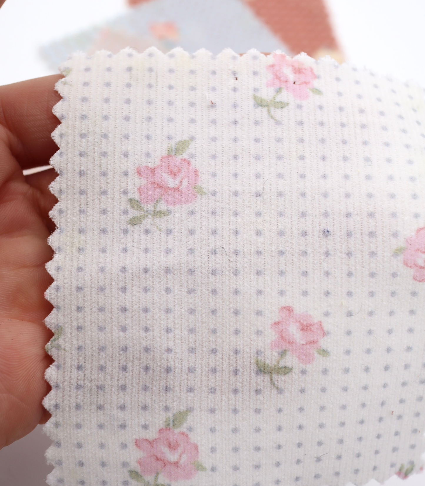 【25SS-114】ドット×ローズプリントコーデュロイ　/0.5ｙあたり=～835円