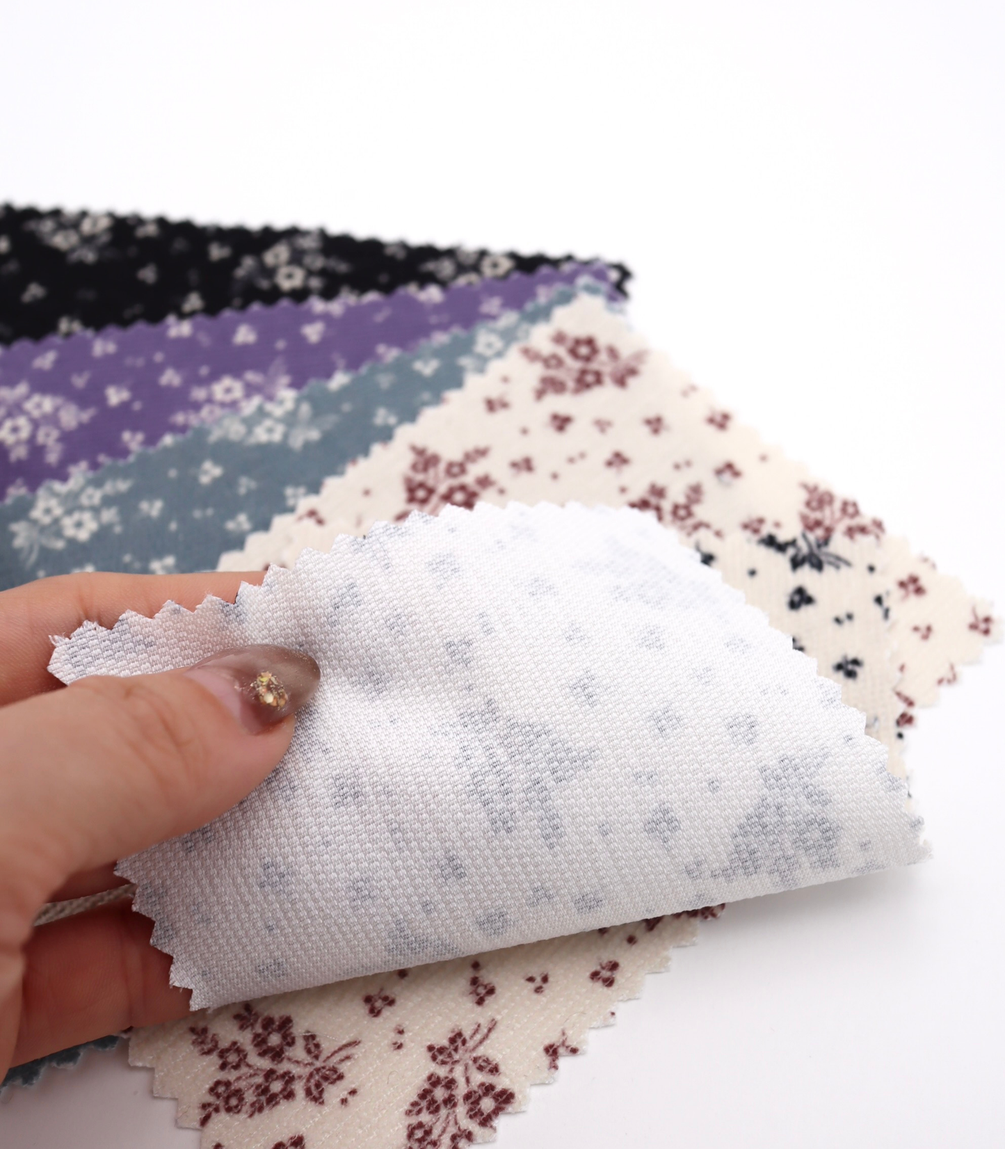 【25SS-125】小花柄シルエットプリントコーデュロイ　/0.5ｙあたり=～ 980円