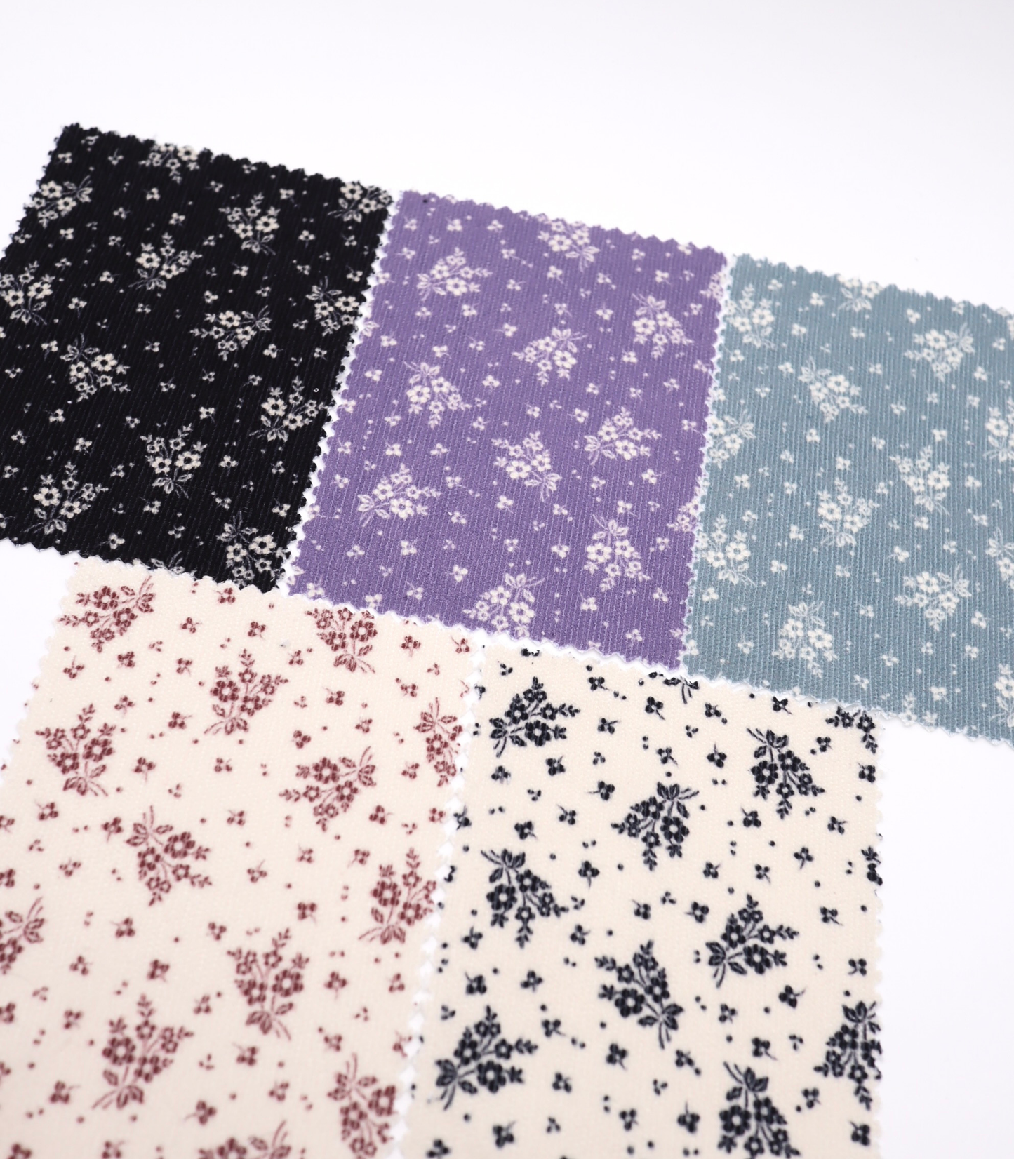 【25SS-125】小花柄シルエットプリントコーデュロイ　/0.5ｙあたり=～ 980円