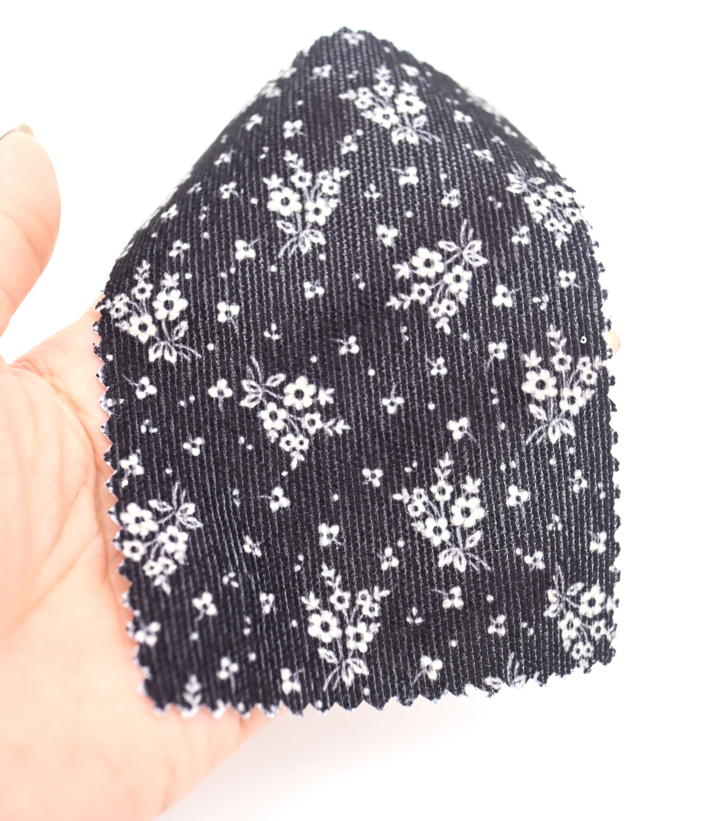 【25SS-125】小花柄シルエットプリントコーデュロイ　/0.5ｙあたり=～ 980円