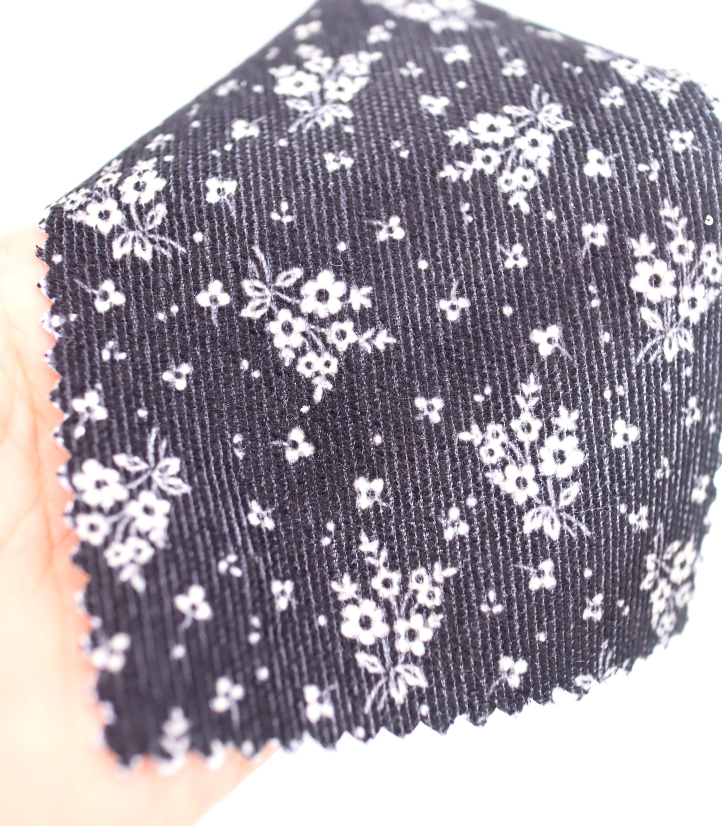 【25SS-125】小花柄シルエットプリントコーデュロイ　/0.5ｙあたり=～ 980円