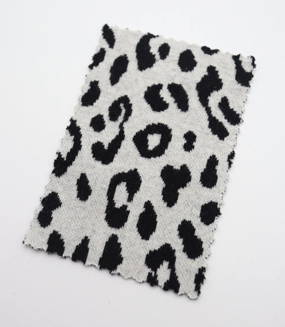 【25SS-359】ヒョウ柄ジャガード二重織りニット　/0.5ｙあたり = ～ 880円