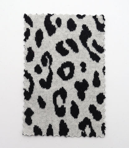 【25SS-359】ヒョウ柄ジャガード二重織りニット　/0.5ｙあたり = ～ 880円