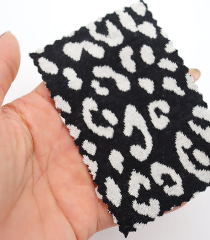 【25SS-359】ヒョウ柄ジャガード二重織りニット　/0.5ｙあたり = ～ 880円