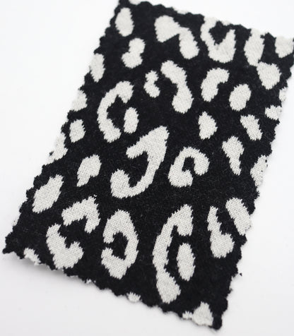【25SS-359】ヒョウ柄ジャガード二重織りニット　/0.5ｙあたり = ～ 880円