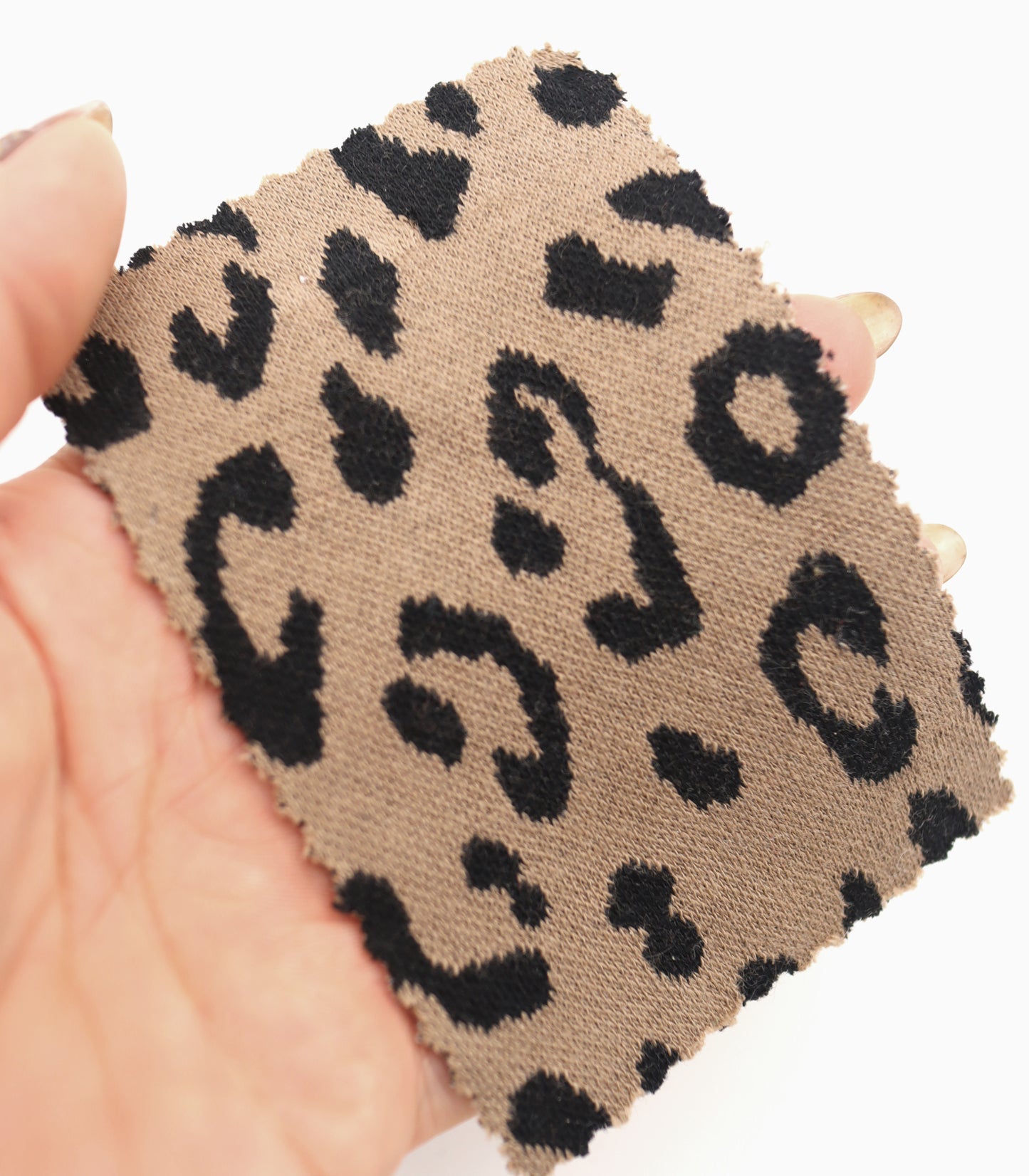 【25SS-359】ヒョウ柄ジャガード二重織りニット　/0.5ｙあたり = ～ 880円